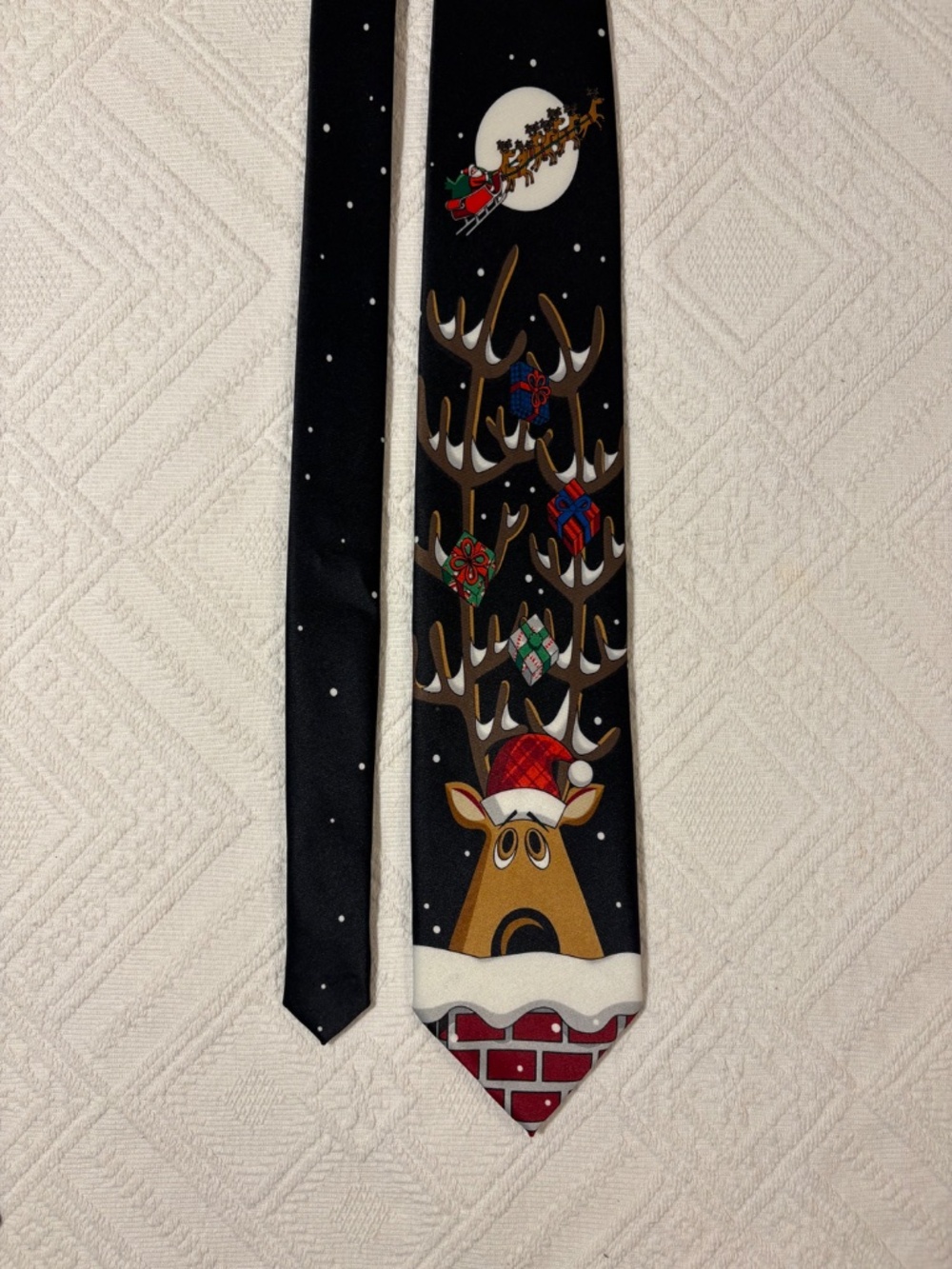 Vintage Hallmark Yule Tie Greetings Christmas Reindeer Snow Necktie